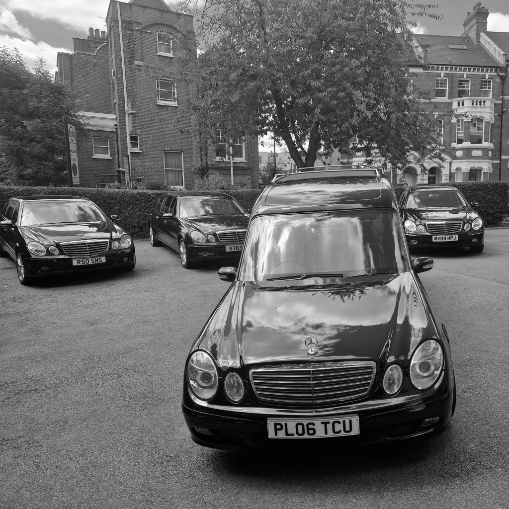 Mercedes hearse and funeral cars for funerals in Hemel Hempstead Hertfordshire and north London
